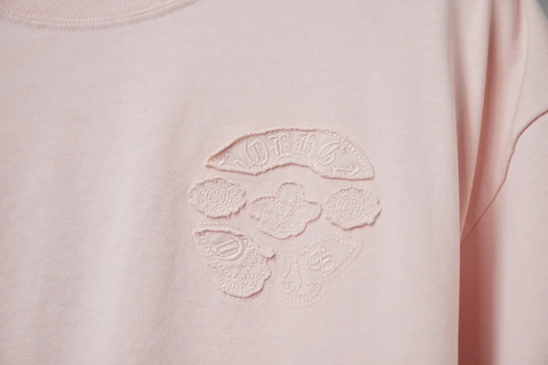 🅿️200 Ch*ome Hearte 25SS early spring new style, appliqué embroidered heart cross short sleeves, light luxury, essential item for daily commuting for men and women, correct version, welcome to compare, detailed features · 320g 100% pure cotton double yarn jersey fabric · Custom dyed in the same vat, special thickened 32 pieces double-strand 1X1 thread · Imported Tajima machine embroidery tatami embroidery ➕This cloth patch embroidery · Hand-stitched Croxin hardware · Double-needle cross-stitching process · Original main mark, washed tag, branded moisture-proof paper packaging Color: black/white/pink Size: S/M/L/XL